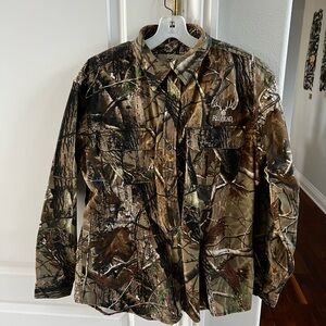 CLEARANCE Women’s Large RedHead Button Down Camo Hunting Over Shirt